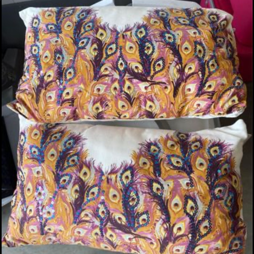 NWT charming Charlie peacock pillows (2) 19x12